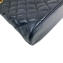 Load image into Gallery viewer, Chanel Matelasse Chain Shoulder Bag - 01462