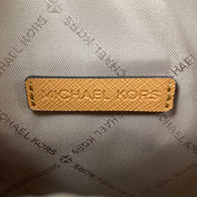 Load image into Gallery viewer, MICHAEL KORS JET SET TRAVEL MEDIUM SIGNATURE LOGO SHOULDER BAG - 01501