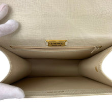 Load image into Gallery viewer, LOEWE BARCELONA LVORY HAND BAG LEATHER - 01477
