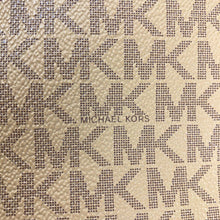 Load image into Gallery viewer, MICHAEL KORS JET SET TRAVEL MEDIUM SIGNATURE LOGO SHOULDER BAG - 01501