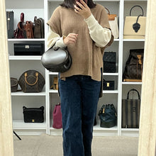 画像をギャラリービューアに読み込む, LOEWE VINTAGE LOGO LEATHER ROUND SHOULDER BAG BROWN - 01491