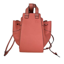 画像をギャラリービューアに読み込む, LOEWE HAMMOCK MEDIUM DRAWSTRING 2 WAY PINK SHOULDER BAG - 01484