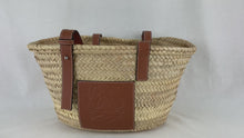 Load and play video in Gallery viewer, Loewe Palm Leaf and Calfskin Handle Bag - 01321