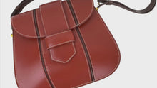 Load and play video in Gallery viewer, Hermes Vintage Shoulder Bag Square B 1998 Brown - 01495
