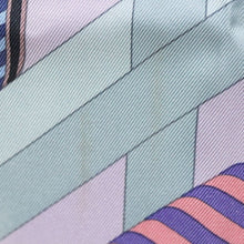 Load image into Gallery viewer, Hermes Sangles en Zigzag Purple Carre 90 Scarf - 01216