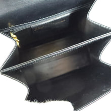 Load image into Gallery viewer, Salvatore Ferragamo Gancini 2 Way Bag - 01218