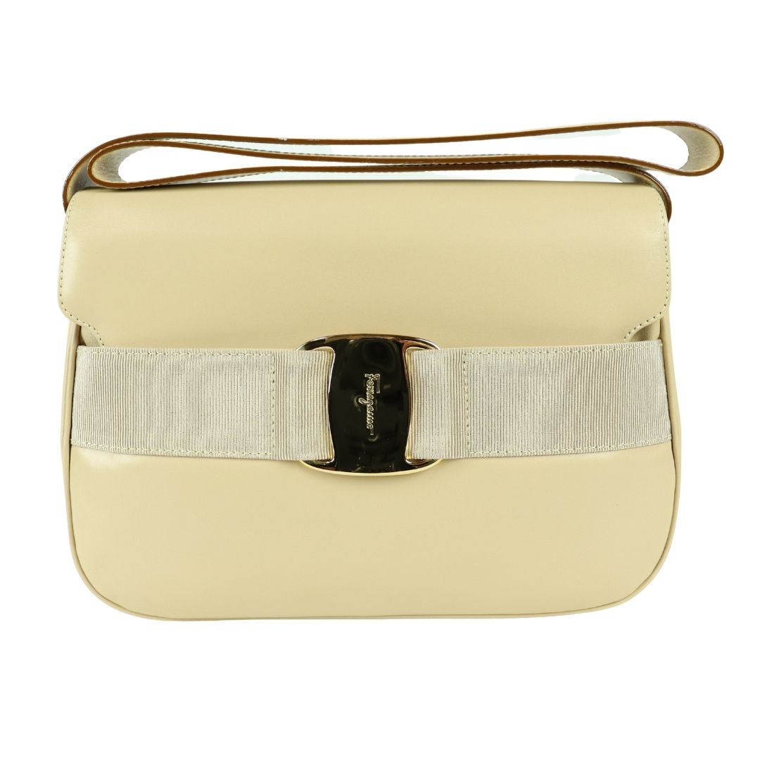 Salvatore ferragamo vara discount bow shoulder bag