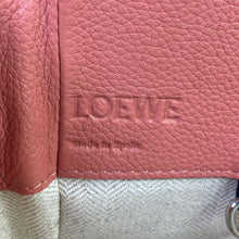 画像をギャラリービューアに読み込む, LOEWE HAMMOCK MEDIUM DRAWSTRING 2 WAY PINK SHOULDER BAG - 01484
