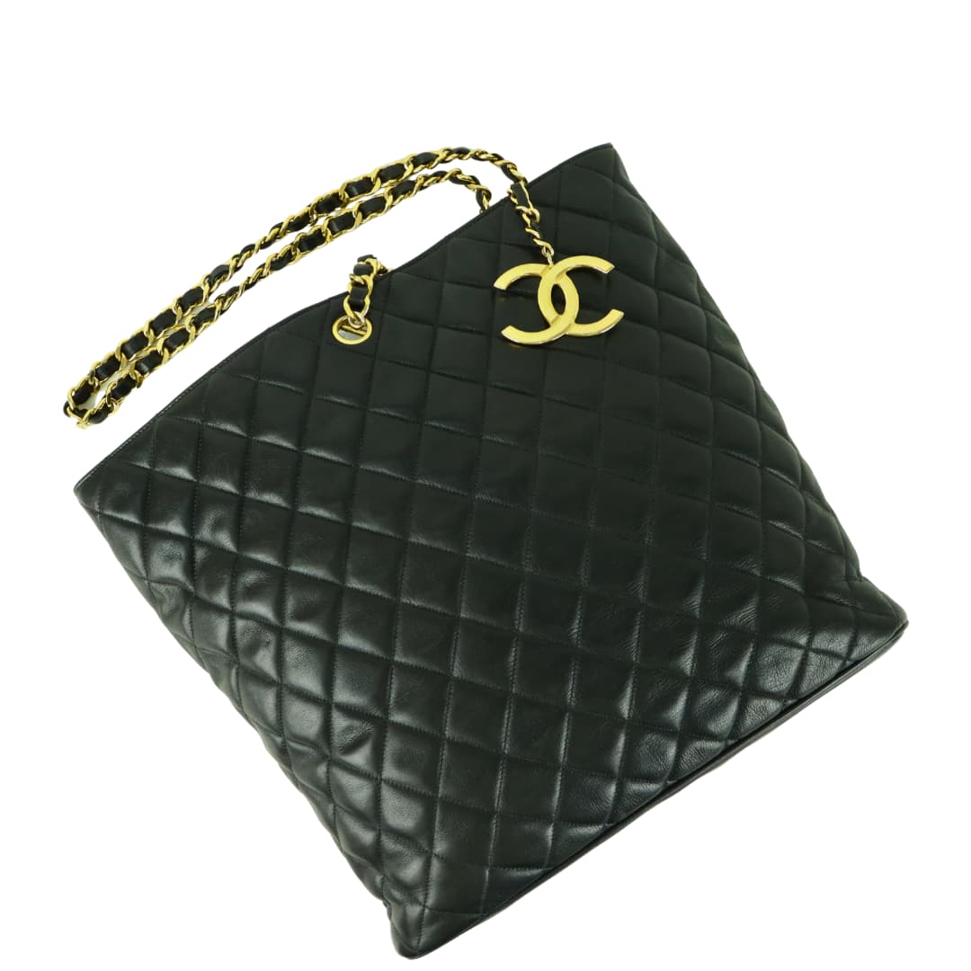 CHANEL Mini matelasse chain shoulder bag Caviar skin Black/Gold