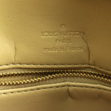 Load image into Gallery viewer, LOUIS VUITTON  M91004 TH1918 Patent Leather ToteBag - 01418
