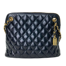 Load image into Gallery viewer, Chanel Matelasse Chain Shoulder Bag - 01462
