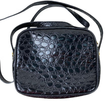 Load image into Gallery viewer, Salvatore Ferragamo VARA DH-213096 SHOULDER BAG EMBOSSED LEATHER BLACK - 01488
