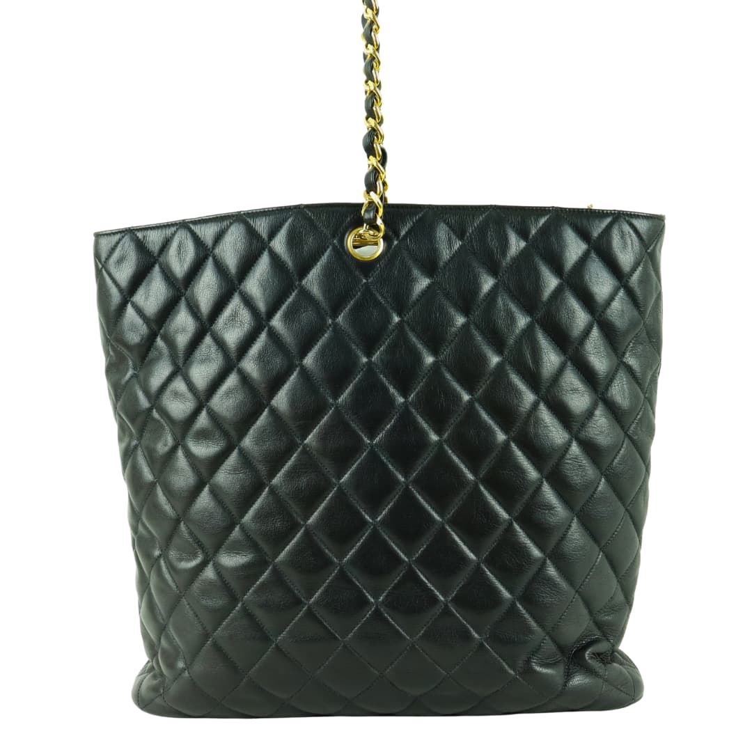 Chanel Shoulder Bag Matelassé Black Patent Leather