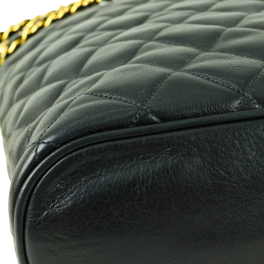 CHANEL Matelasse Chain Shoulder Bag - 01375 – Fingertips Vintage