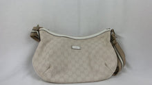 Load and play video in Gallery viewer, Gucci Ivory GG Canvas 181092 Shoulder Bag - 01423