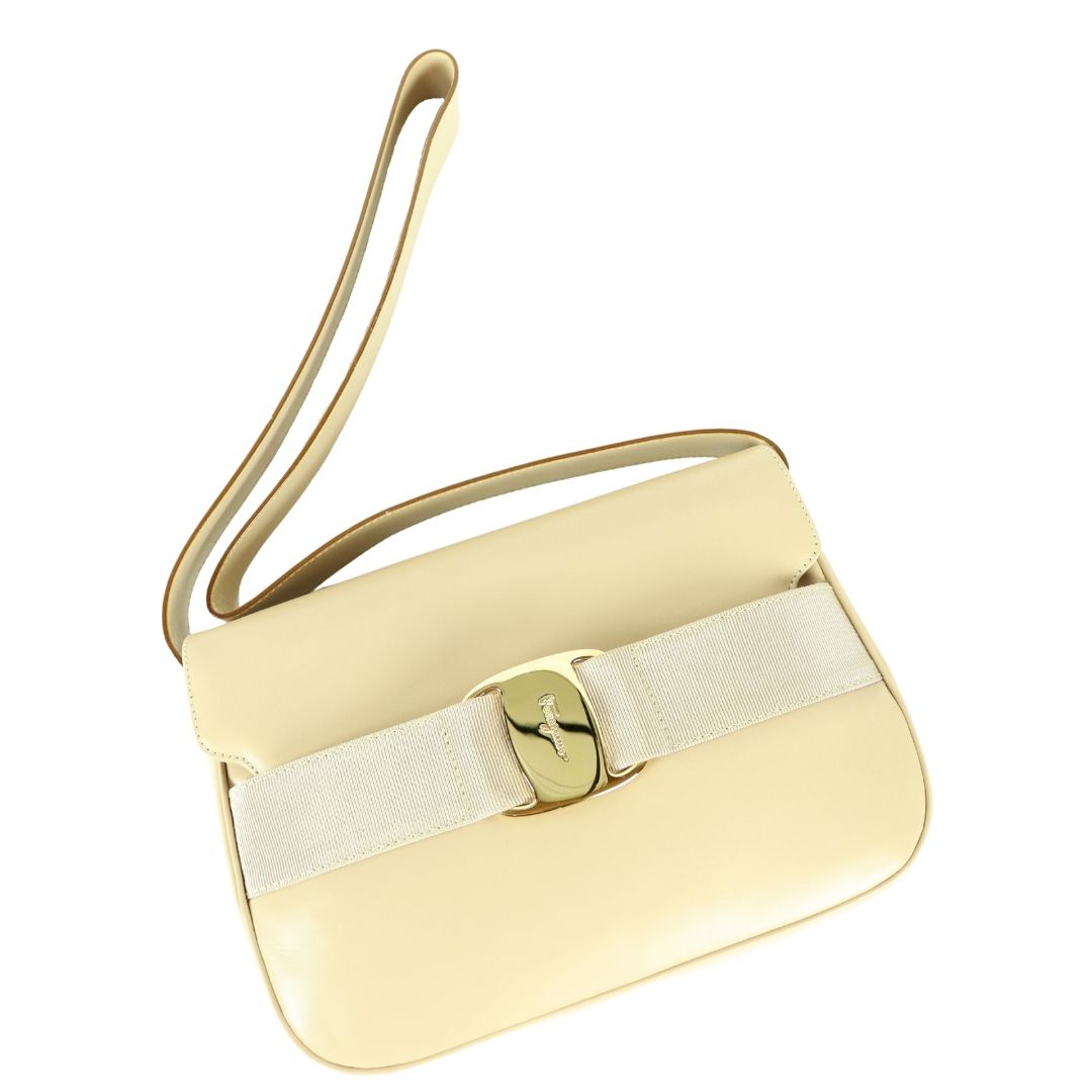 Salvatore Ferragamo – Fingertips Vintage