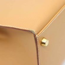 Load image into Gallery viewer, Hermes Kelly 28 Gold - Fingertips Vintage
